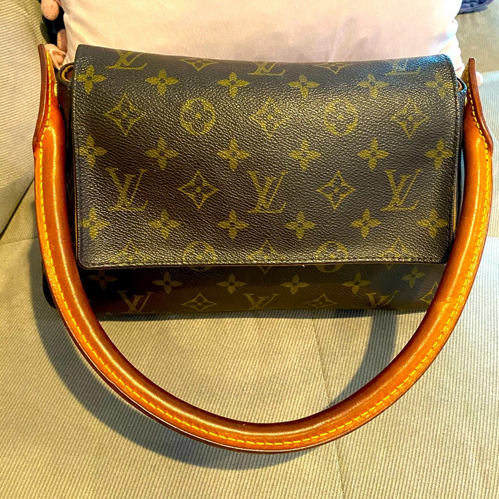 Luis Vuitton purse